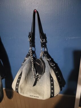 Steve Madden Gray & Black Chain-Accent Shoulder Bag